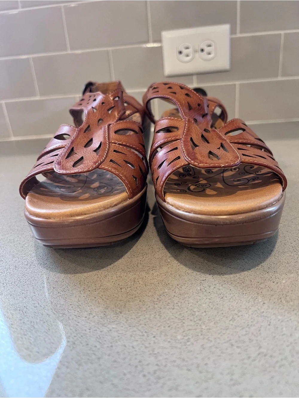 Bare Traps Dallas 8M Laser Cut Wedge Sandal